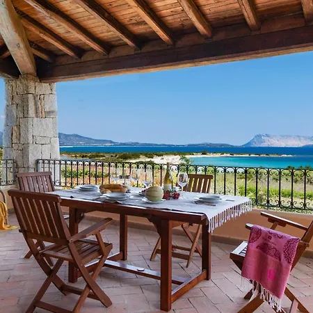 Ida Isuledda Villa *