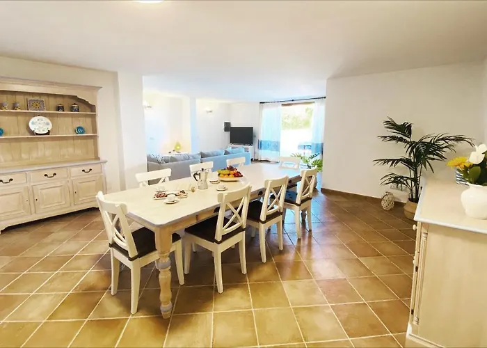 Ida Isuledda Villa *